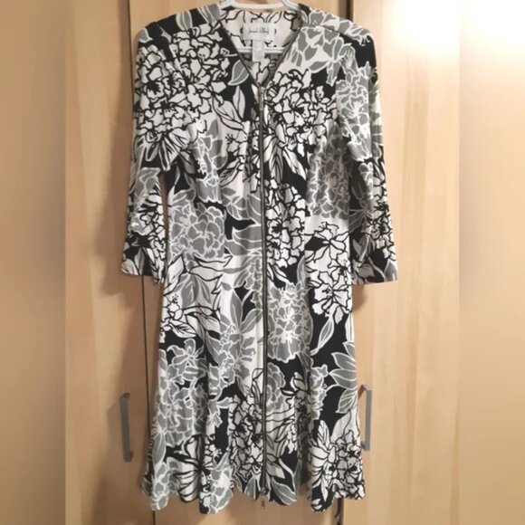 Joseph Ribkoff 3/4 Sleeve Black Grey and Summer White Dress - Picture 5 of 10